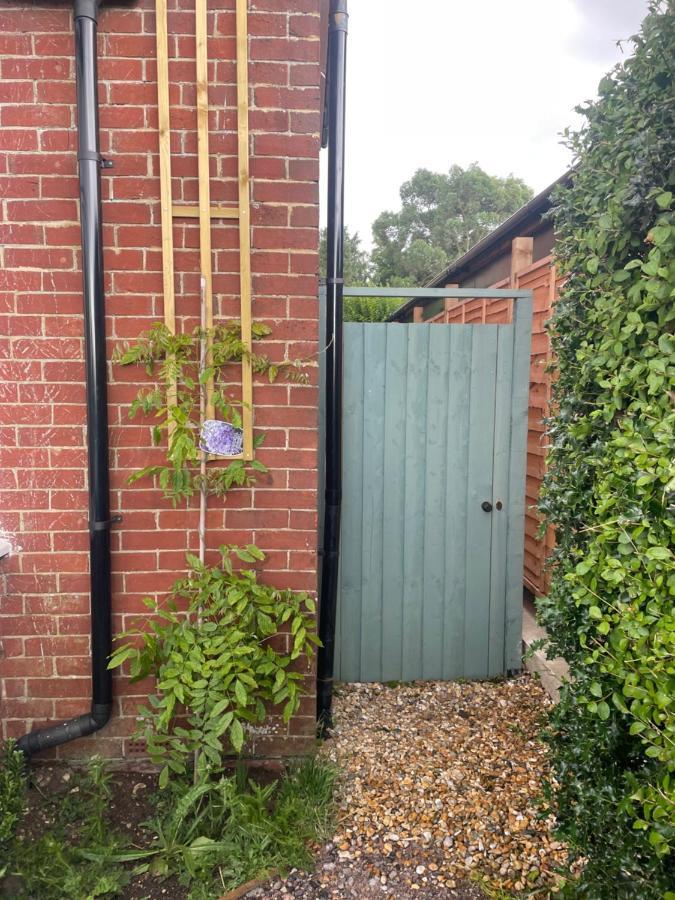 Cobo Cottage Chichester Extérieur photo